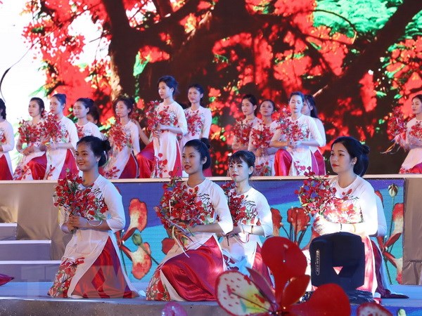 Khai mạc Lễ hội Hoa Phượng đỏ - Hải Phòng vươn ra biển lớn