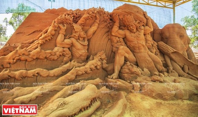 Chiêm ngưỡng vẻ đẹp nghệ thuật từ cát tại “thủ đô resort” Mũi Né (Bình Thuận)