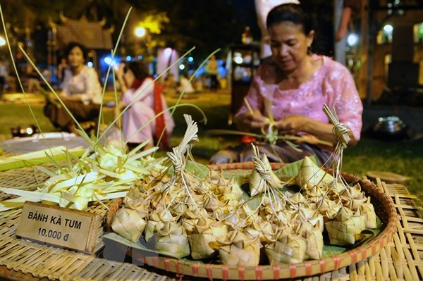 Trở về tuổi thơ trong không gian chợ quê truyền thống ở Hà Nội 
