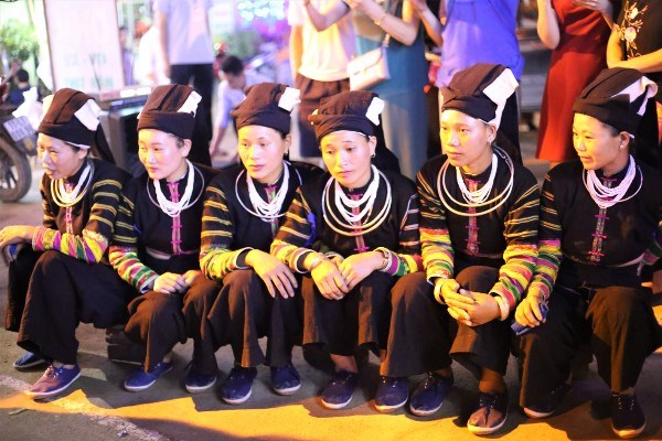 Độc đáo trang phục truyền thống các dân tộc thiểu số Cao Bằng